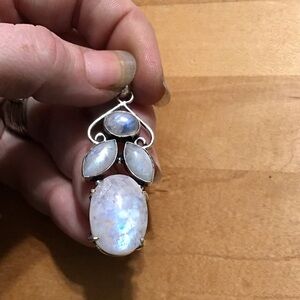 Beautiful Flashy Moonstone Pendant Necklace - 925 Plated/Stamped